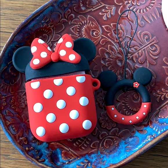 2 for 15! Adorable Minnie Mouse AirPods skin - Picture 2 of 4